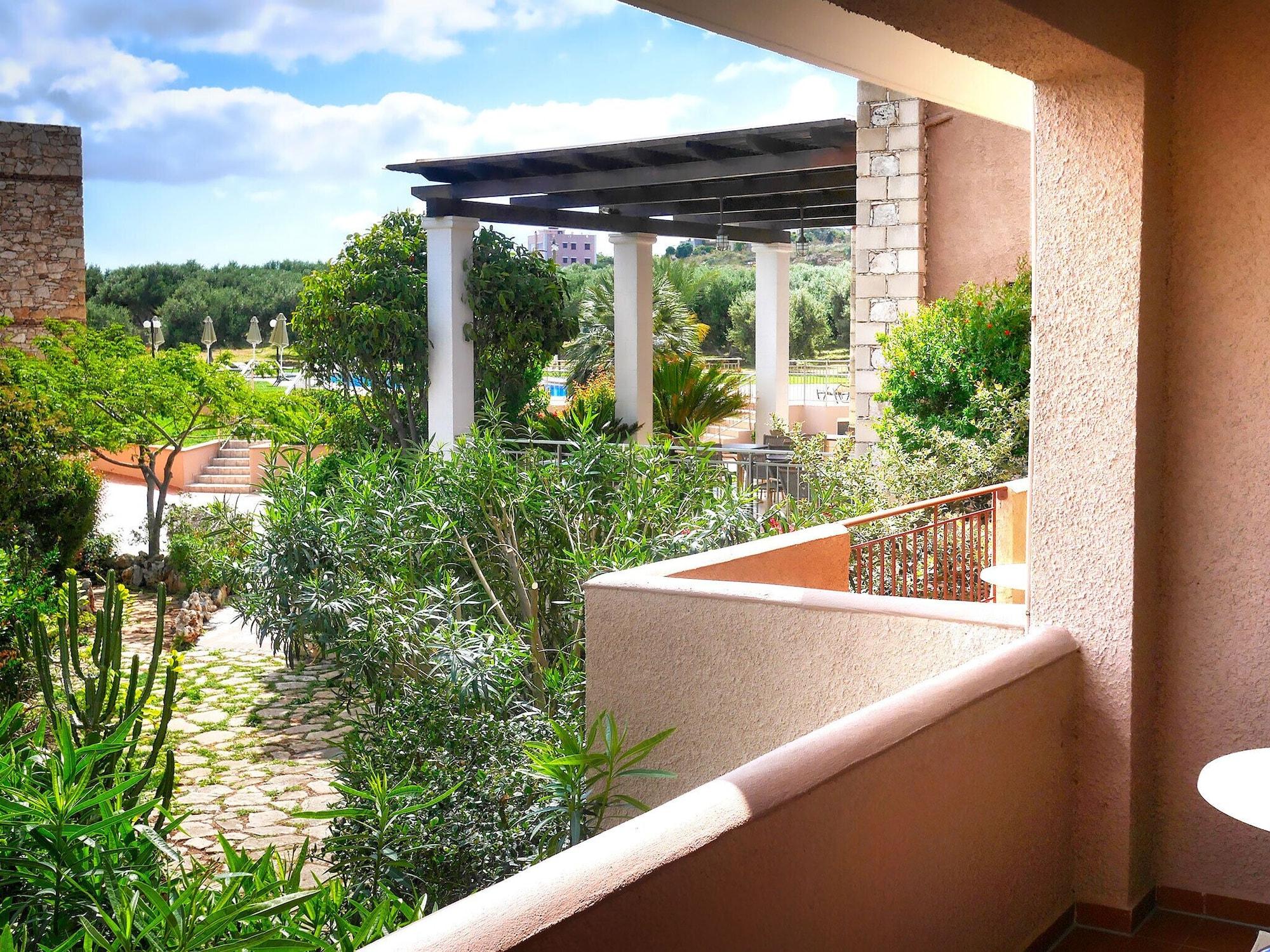 Areti Aparthotel Chrissi Akti Chania Exterior foto