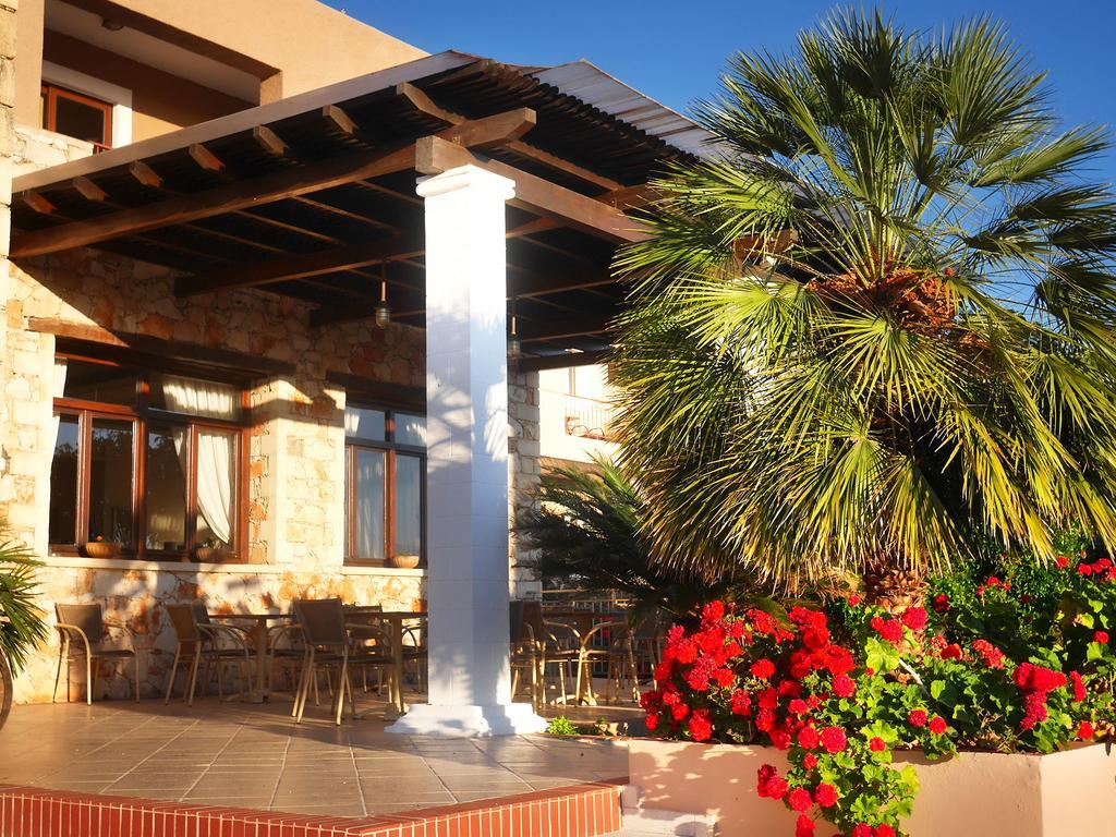 Areti Aparthotel Chrissi Akti Chania Exterior foto
