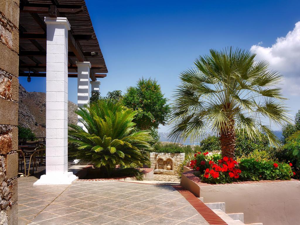 Areti Aparthotel Chrissi Akti Chania Exterior foto