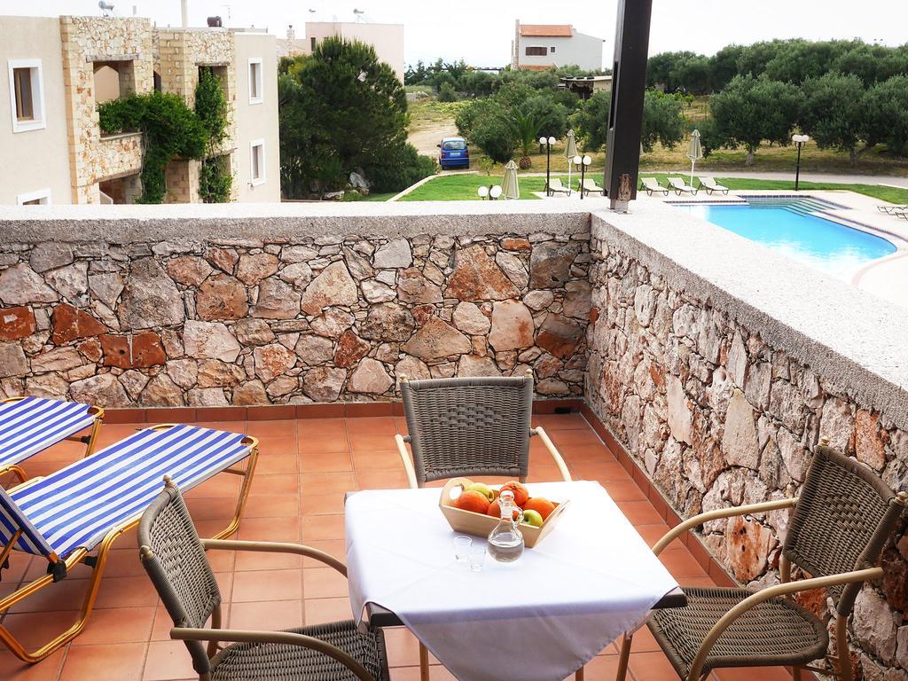 Areti Aparthotel Chrissi Akti Chania Exterior foto